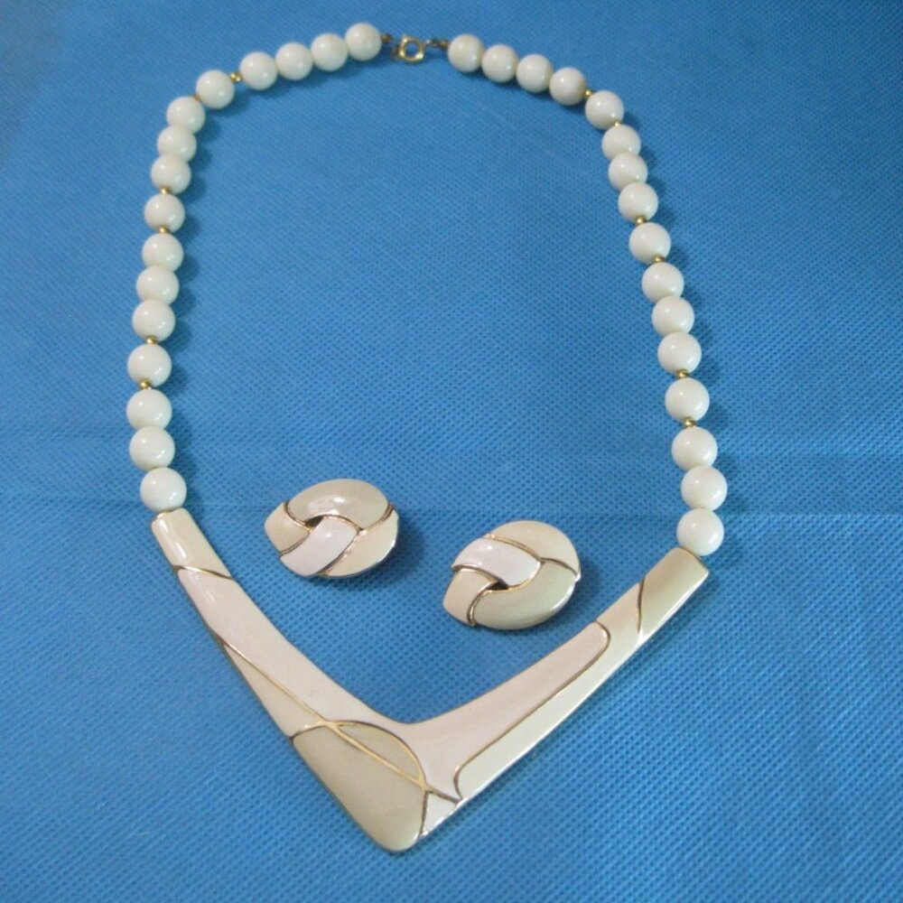 Vintage Retro 70's? 80's? Metal Enamel Beaded Necklace Clip Earrings Set